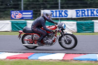 Vintage-motorcycle-club;eventdigitalimages;mallory-park;mallory-park-trackday-photographs;no-limits-trackdays;peter-wileman-photography;trackday-digital-images;trackday-photos;vmcc-festival-1000-bikes-photographs